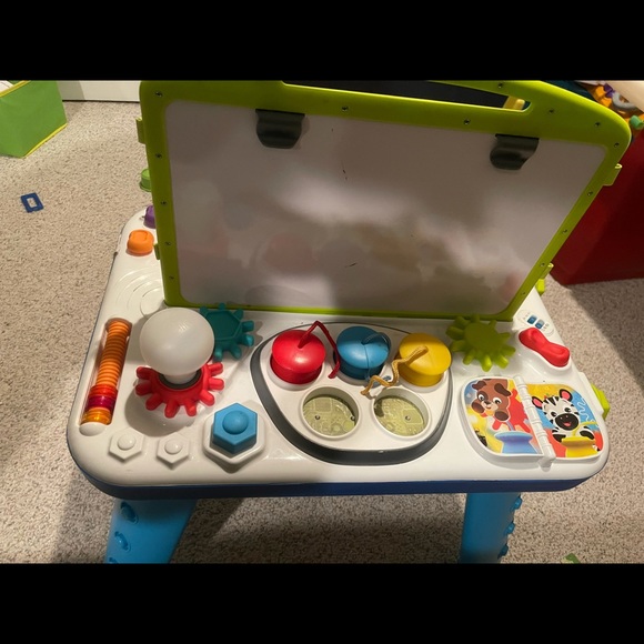 Activity Desk - Picture 2 of 3